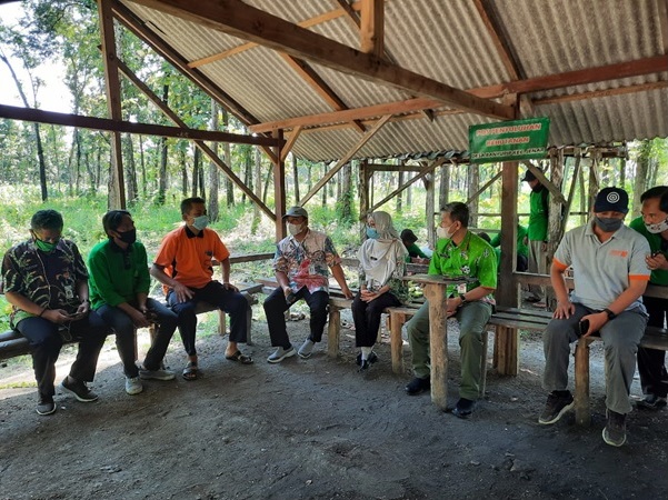 Monitoring Pengakuan dan Perlindungan Kemitraan Kehutanan (Kulin KK) di Lembaga Masyarakat Desa Hutan (LMDH) Banyuurip Lestari, Sragen