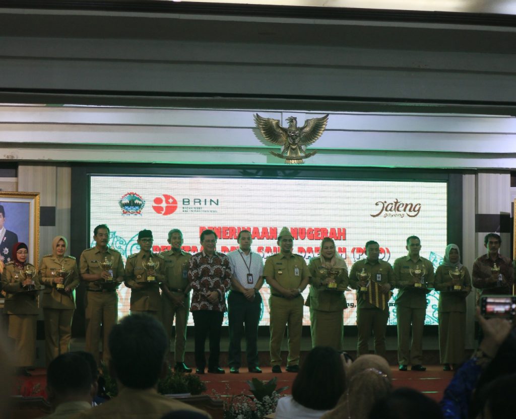 Penerimaan Penghargaan Pemetaan Daya Saing Daerah (PDSD) Tahun 2022 Provinsi Jawa Tengah