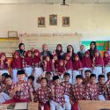 Peringati Hari Anak Nasional 2026, Bappeda Jateng dan KKNT SDGs Center UNDIP Bagikan Susu Kedelai kepada Siswa SDN 03 Ketro